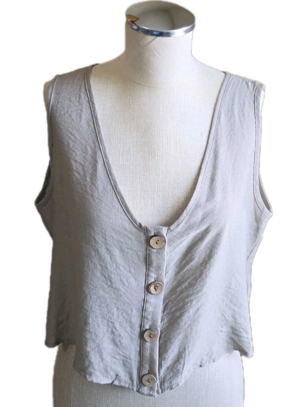 Boutique Lightweight Sheer Button Front Cropped Tank Vest Women's Size Large NWT
